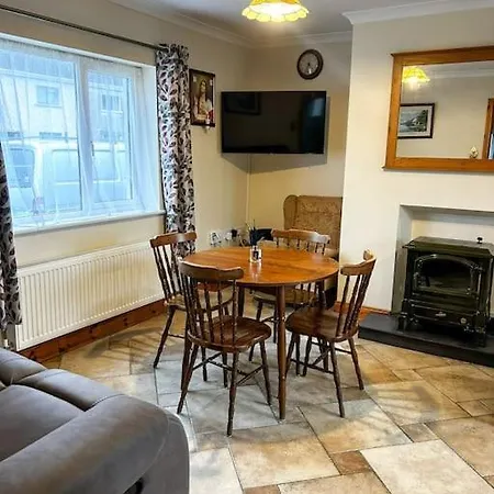 Holiday home Marian Place House *